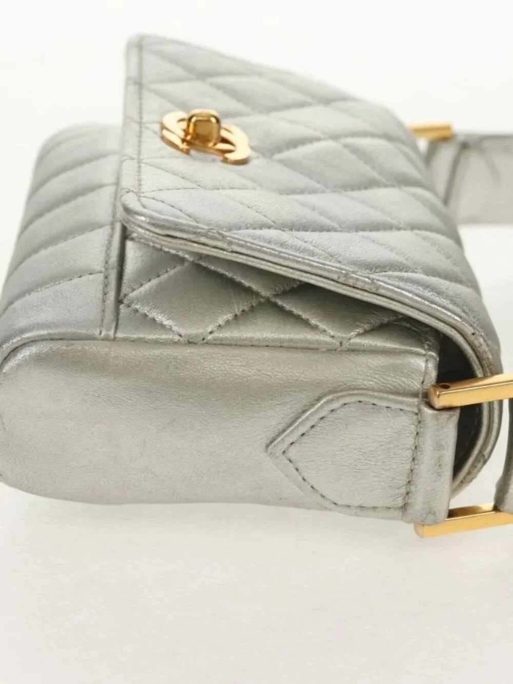 CHANEL Matelasse Shoulder Bag Leather Silver Gold CC Auth 152450SAV